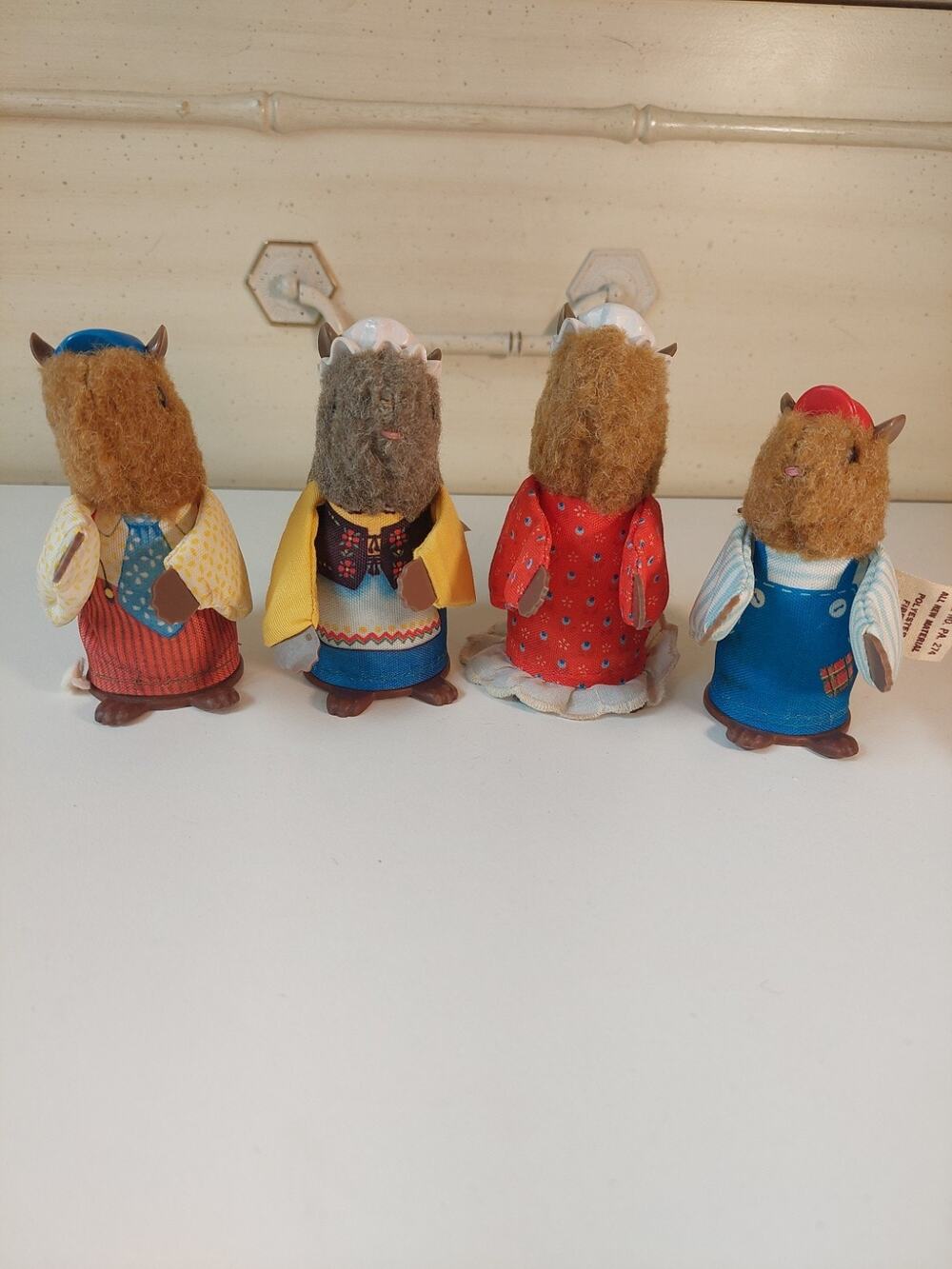 Vintage 1979 Fisher Price Lil Woodzee Squirrel Family Puppets Rare